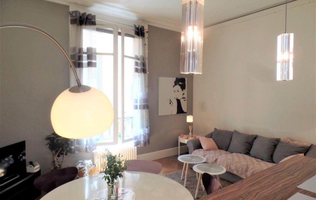 Annonces DECINES : Apartment | LYON (69002) | 45 m2 | 1 300 € 